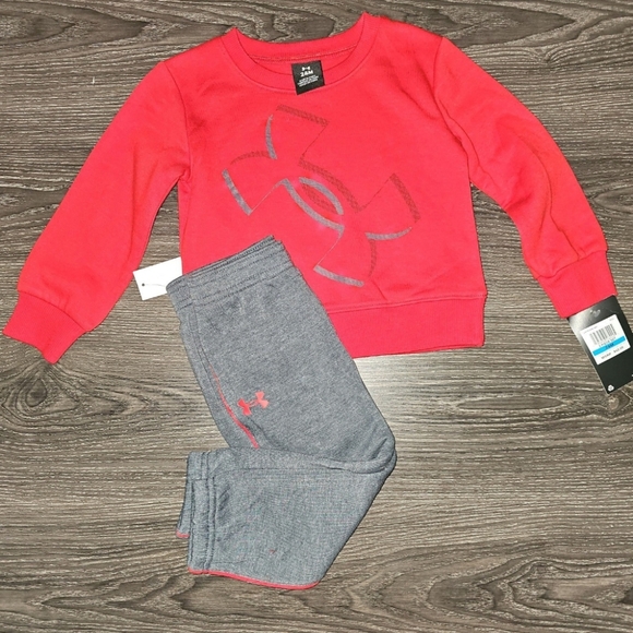 Under Armour 2 piece sweat shirt and pants